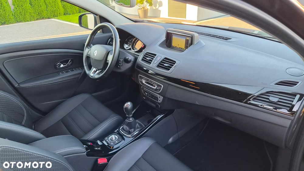 Renault Megane ENERGY TCe 130 BOSE EDITION - 13
