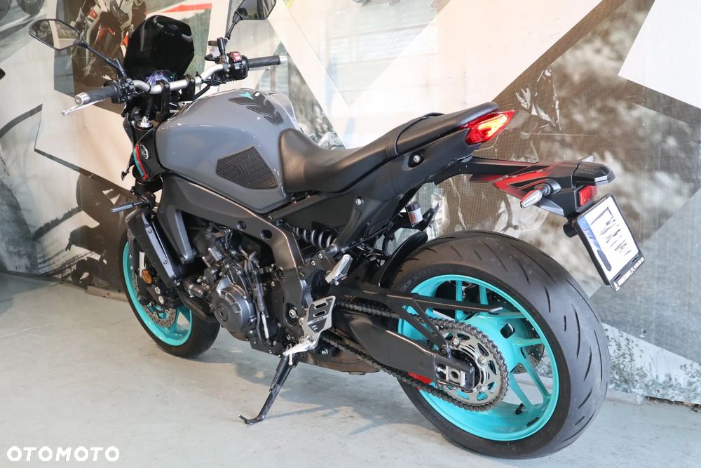 Yamaha MT - 8
