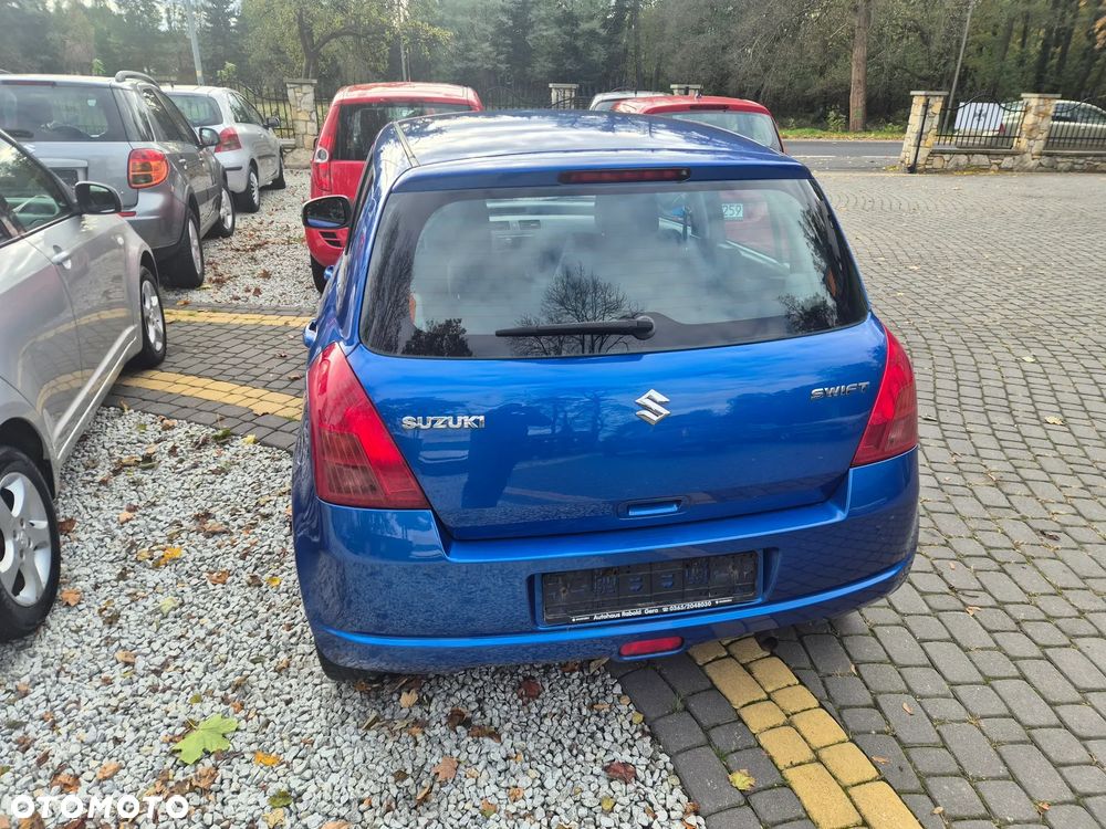 Suzuki Swift 1.3 Club - 5