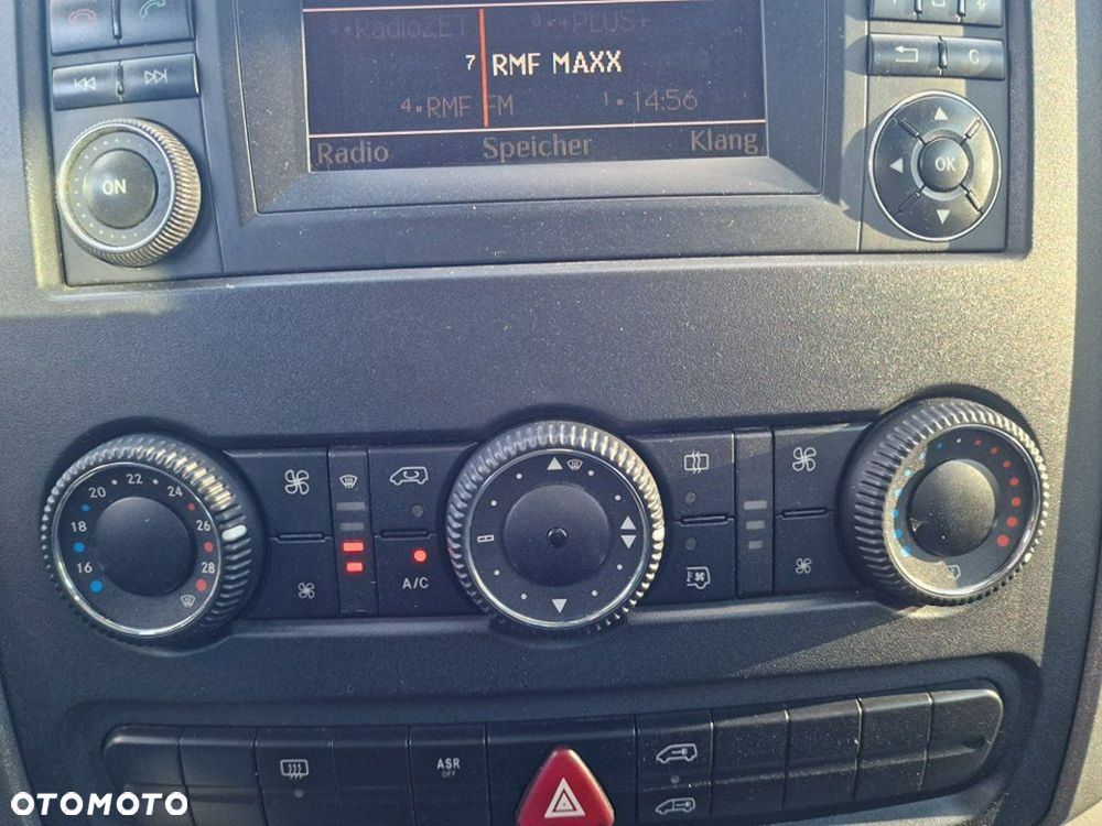 Mercedes-Benz Sprinter - 17