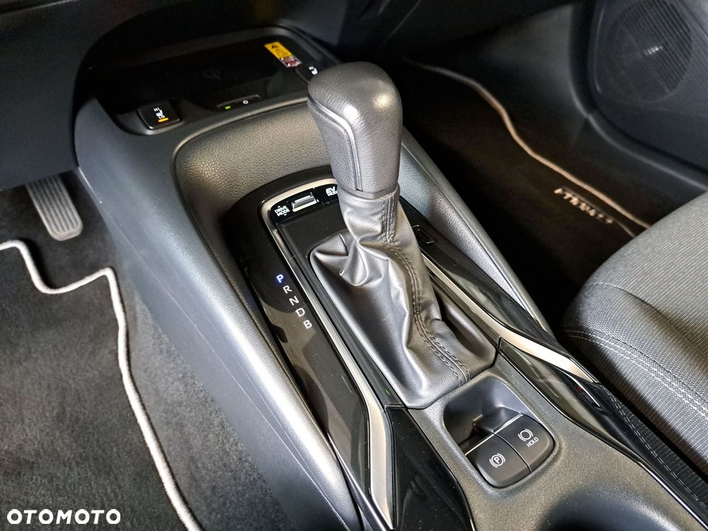 Toyota Corolla 1.8 Hybrid Comfort - 28