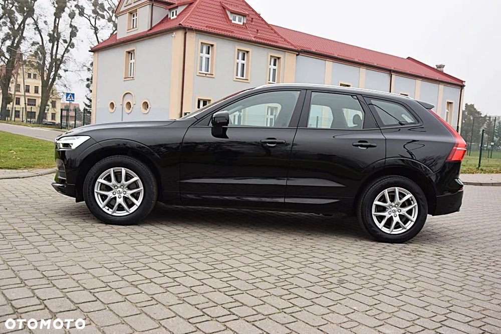 Volvo XC 60 B4 D AWD Geartronic Momentum - 9