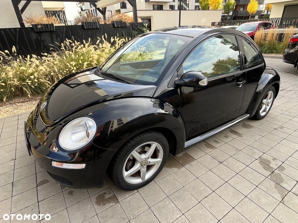 Volkswagen New Beetle - 4