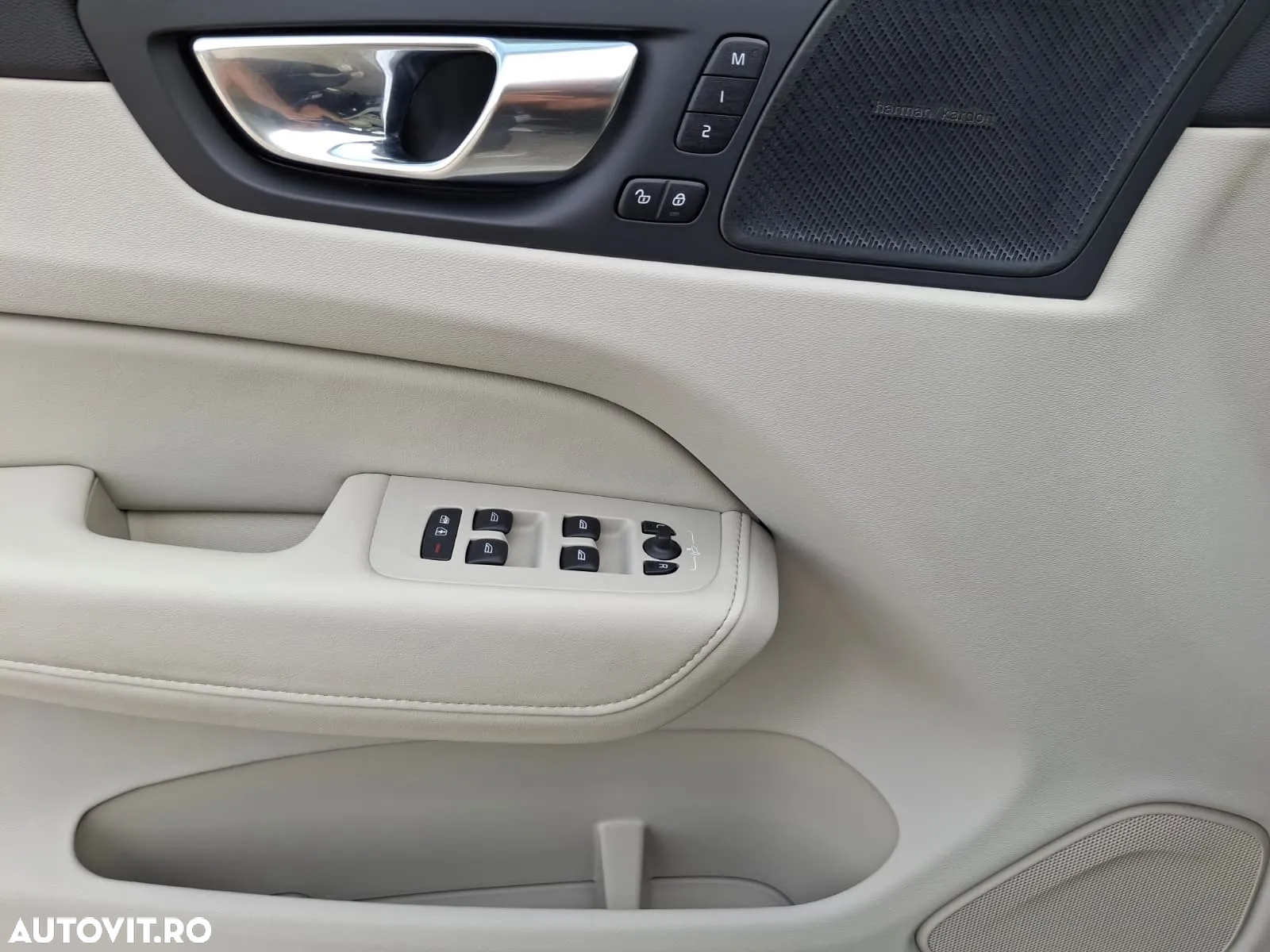 Volvo XC 60 B4 D AWD Ultimate Bright - 25