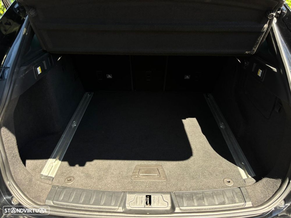 Jaguar F-Pace - 29
