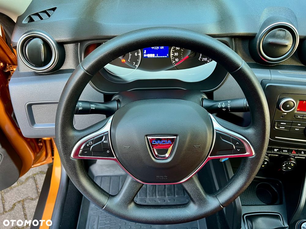 Dacia Duster 1.6 SCe Laureate S&S - 28