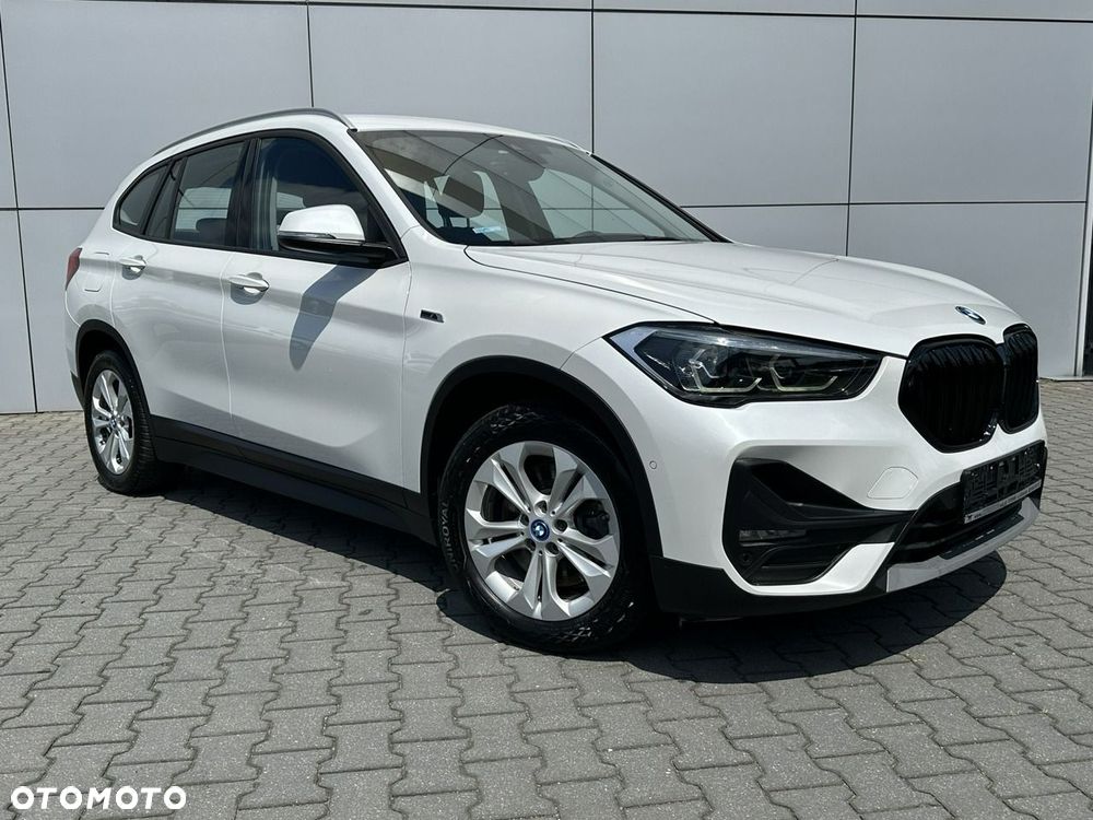 BMW X1 xDrive25e Advantage - 9