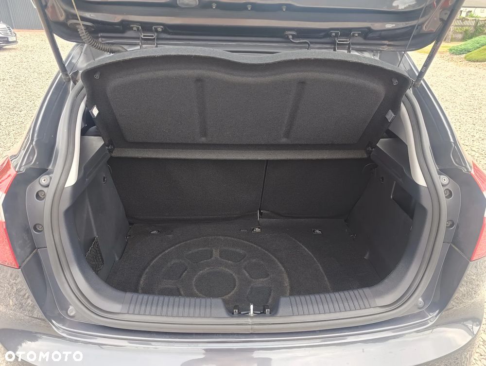 Kia Rio 1.2 Attract - 12