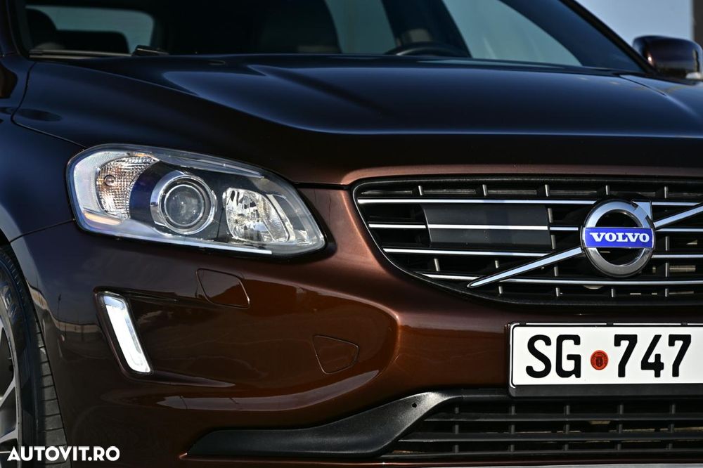Volvo XC 60 D5 AWD Geartronic Summum - 20