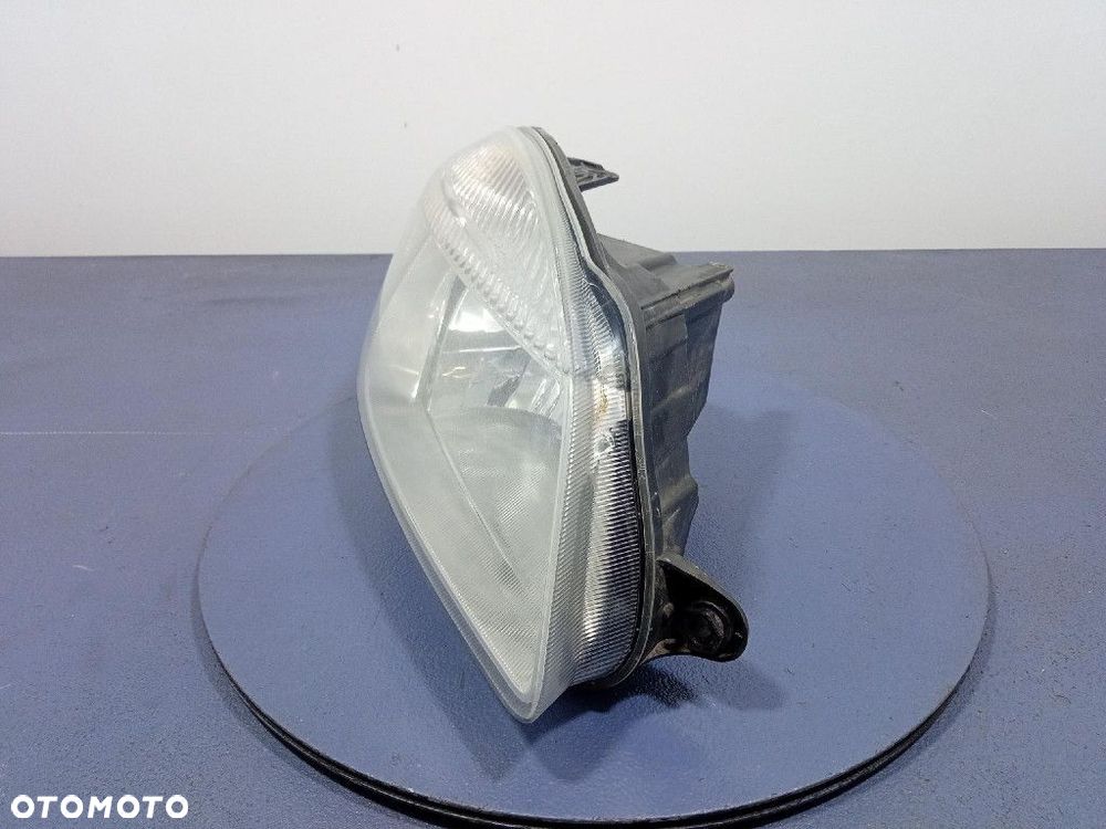 SKODA FABIA II 5J 07-10 REFLEKTOR PRAWY LAMPA PRZÓD EUROPA - 2