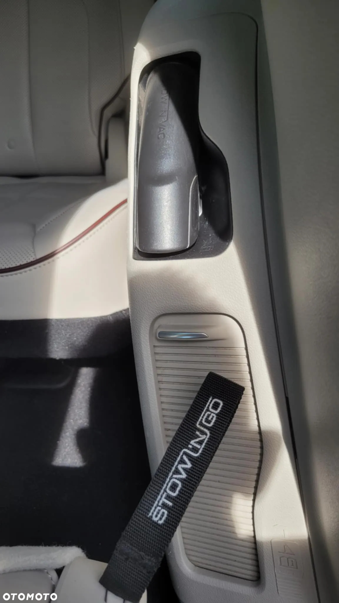 Chrysler Pacifica - 8