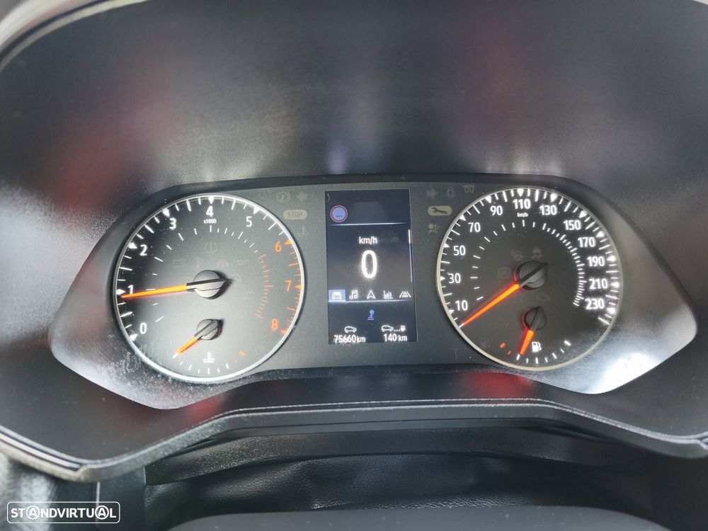 Renault Clio 1.0 TCe Evolution - 23