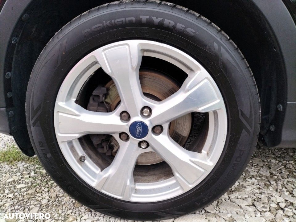 Ford Kuga - 19