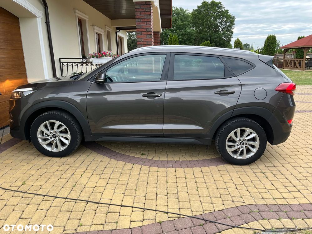Hyundai Tucson blue 1.7 CRDi 2WD Intro Edition - 13