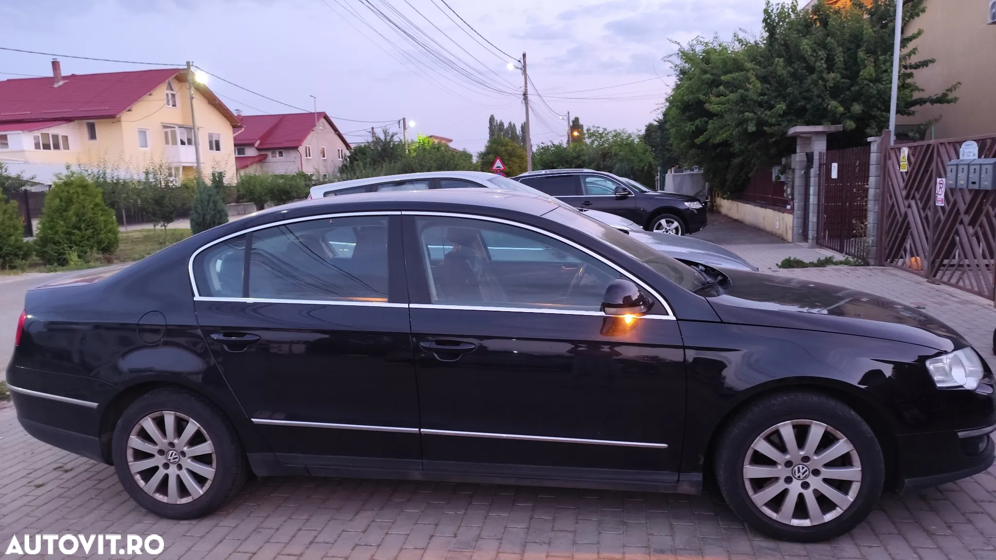 Volkswagen Passat 2.0 TDI DPF BlueMotion Technology Highline - 12
