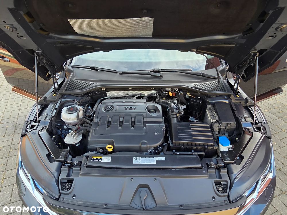 Volkswagen Arteon 2.0 TDI SCR 4Motion DSG R-Line Edition - 38