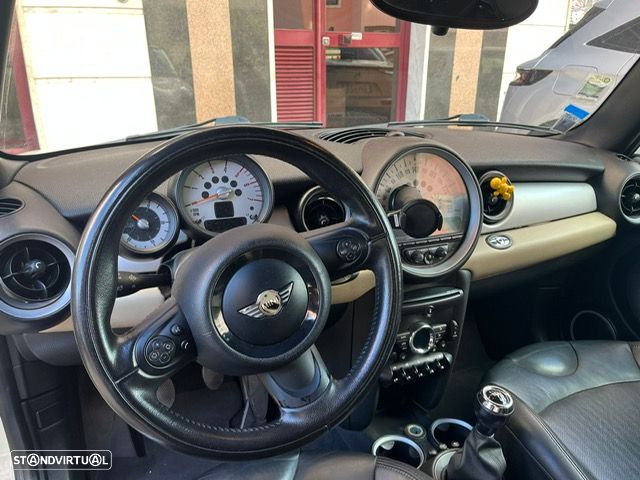 MINI Cabrio Cooper D - 11