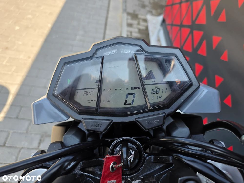Yamaha MT - 18