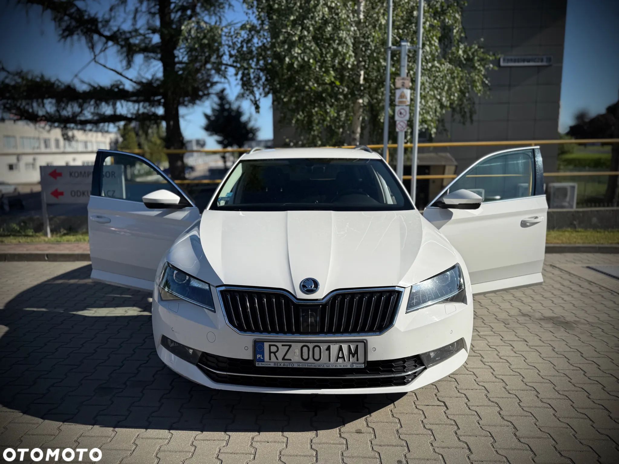 Skoda Superb 2.0 TDI Ambition DSG7 - 1