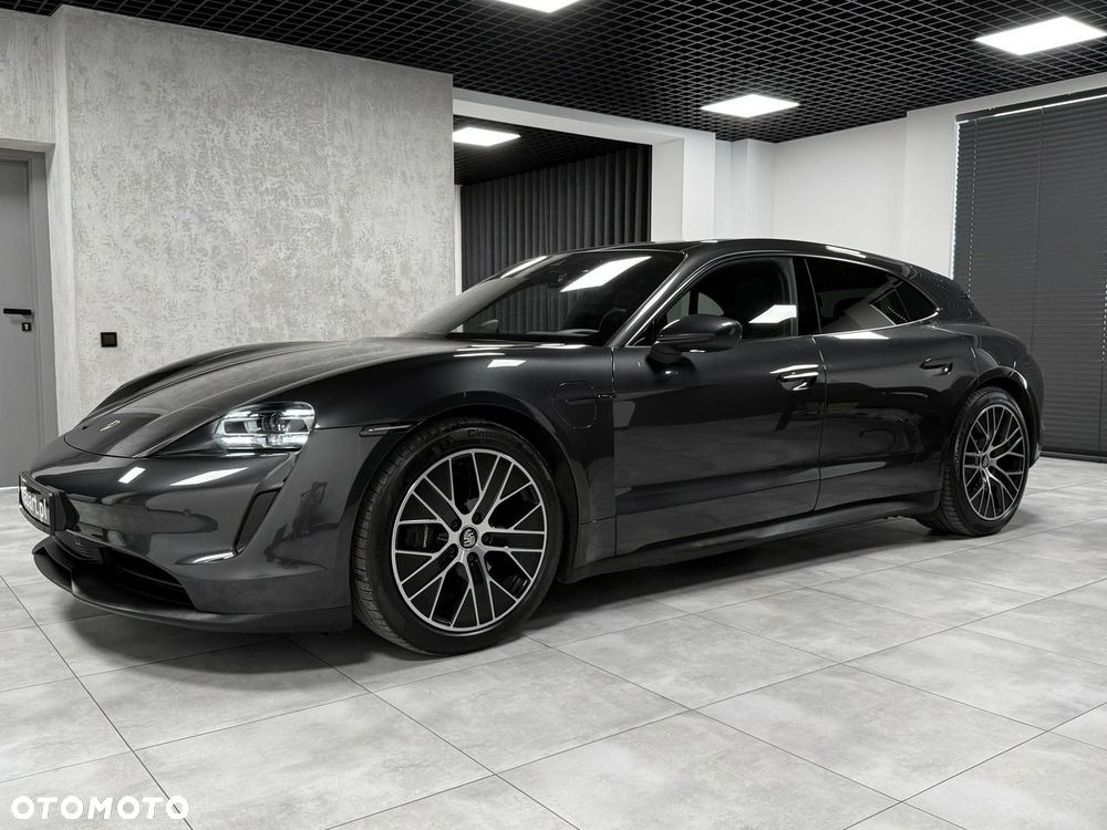 Porsche Taycan Performance Plus - 2