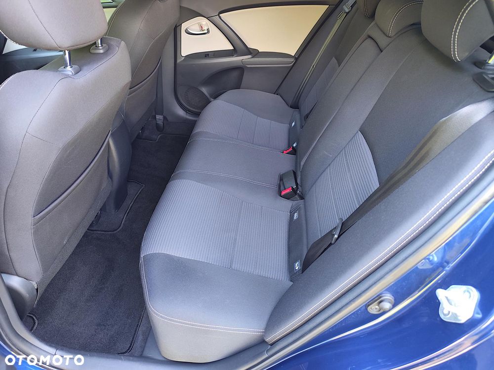 Toyota Avensis - 28
