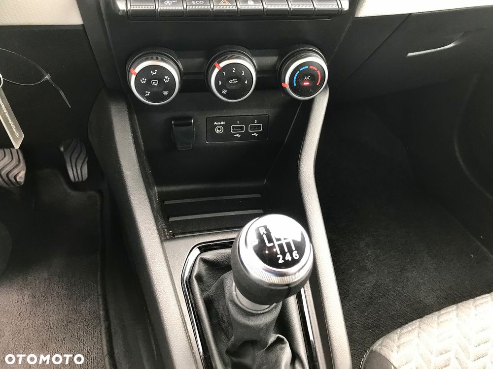 Renault Clio - 20