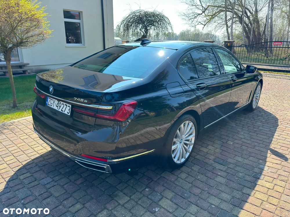 BMW Seria 7 - 5
