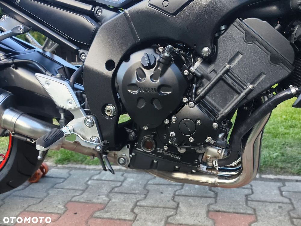 Yamaha FZ - 10