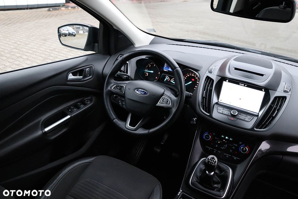 Ford Kuga 2.0 TDCi 4x4 Titanium - 24