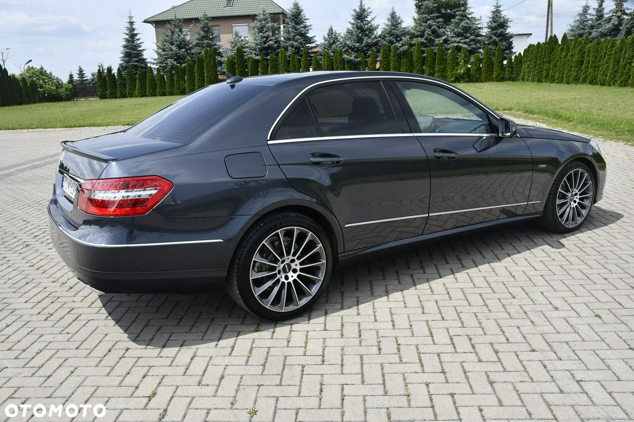 Mercedes-Benz Klasa E - 11