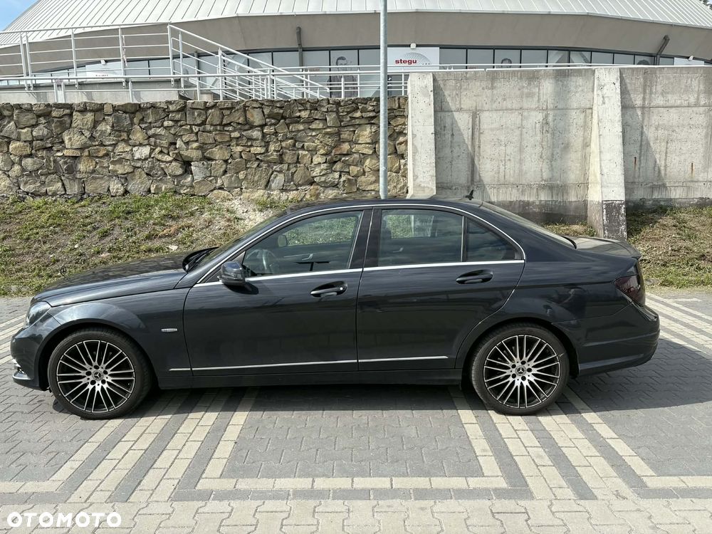 Mercedes-Benz Klasa C 180 BlueEFFICIENCY 7G-TRONIC - 1