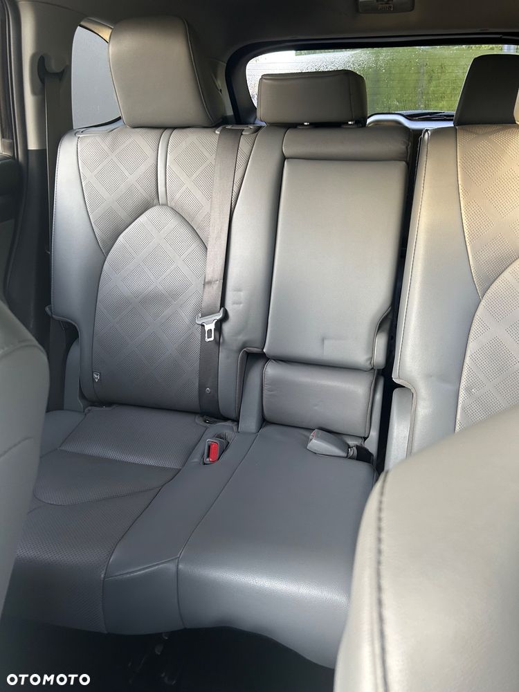 Toyota Highlander 2.5 Hybrid Executive - 12