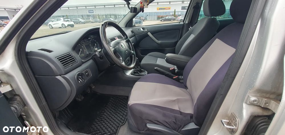 Skoda Octavia 1.6 Rider - 19