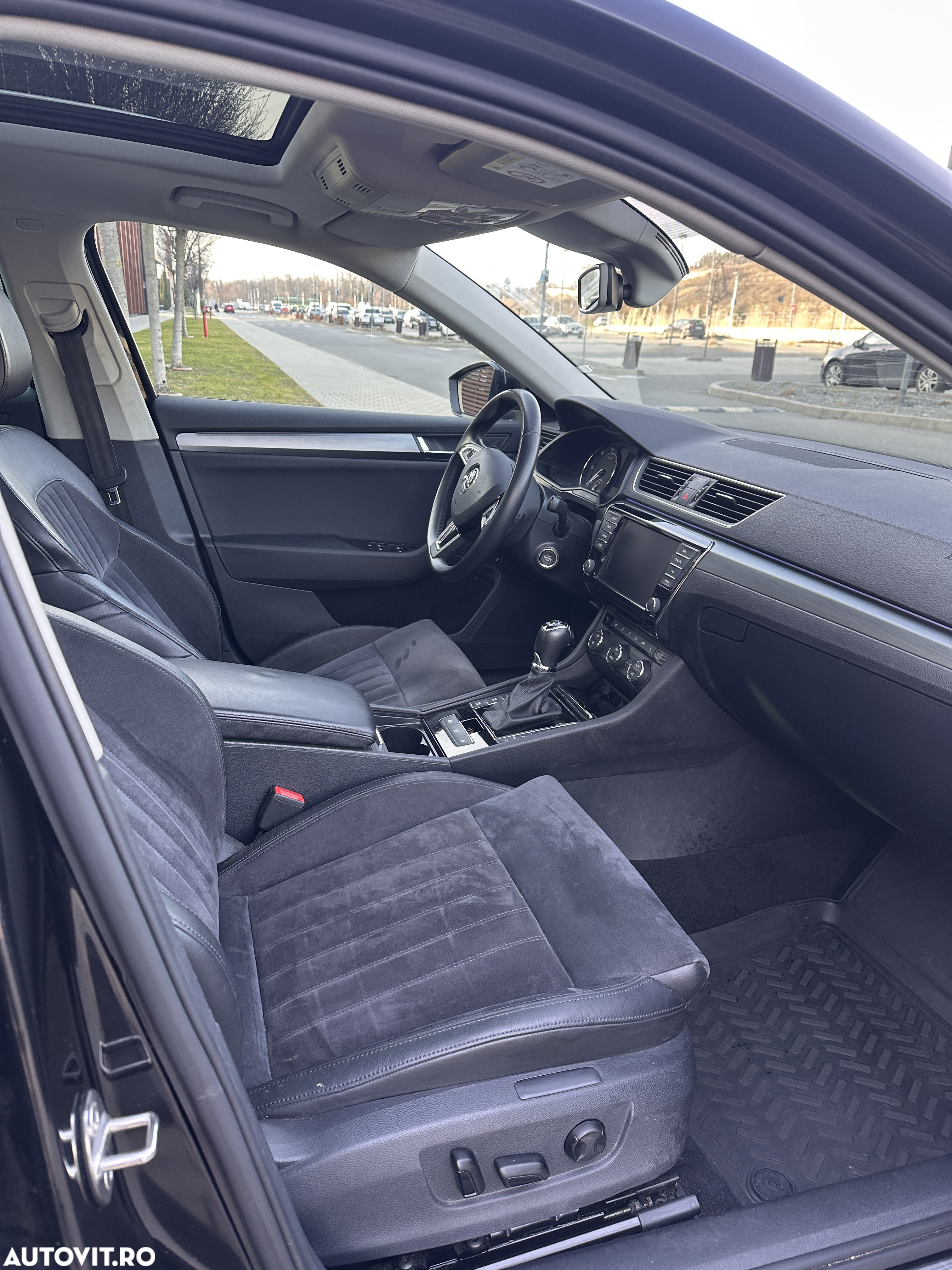 Skoda Superb 2.0 TDI 4X4 DSG Style - 14