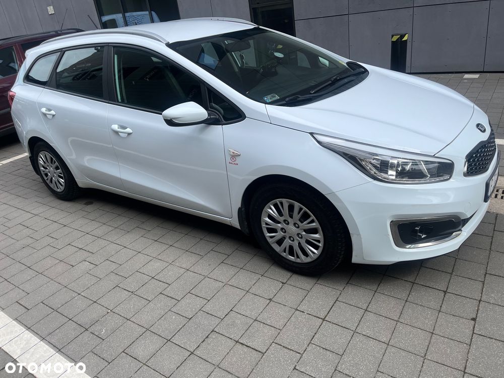 Kia Ceed - 1