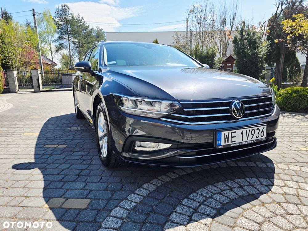 Volkswagen Passat Variant 2.0 TDI EVO Elegance DSG - 4