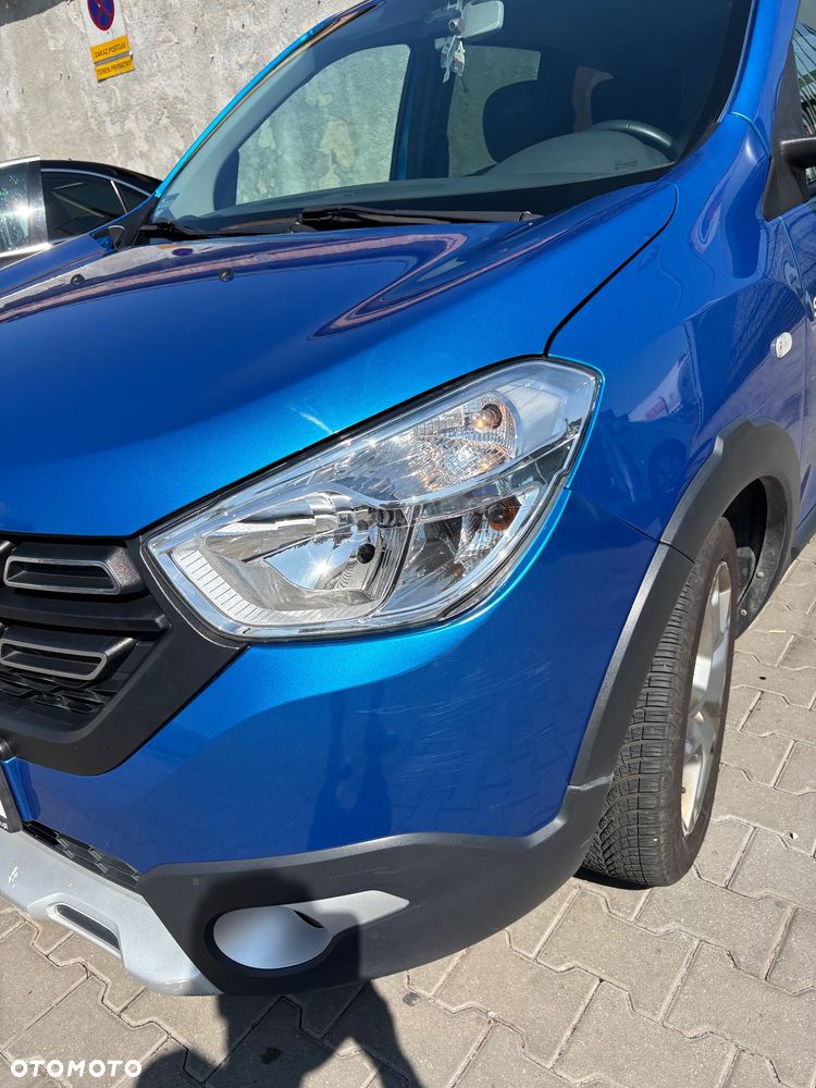 Dacia Lodgy 1.6 SCe Stepway S&S - 2