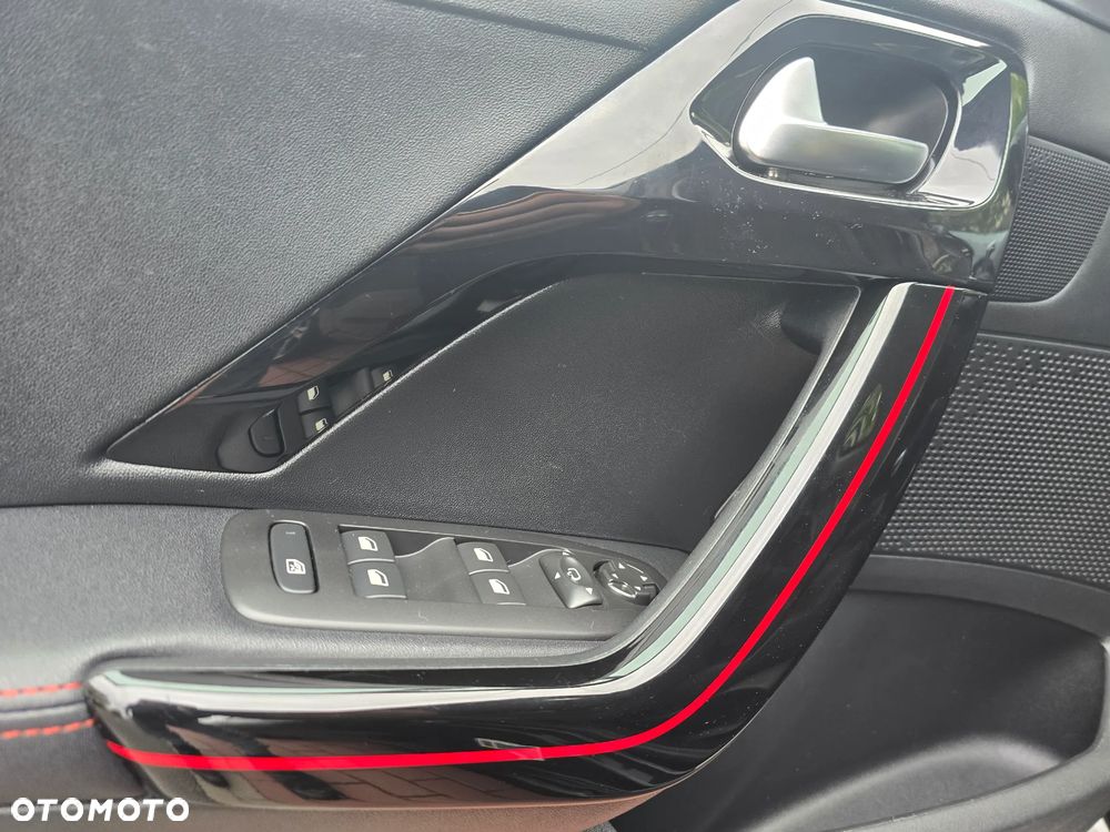 Peugeot 208 1.5 BlueHDi GT Line S&S - 27