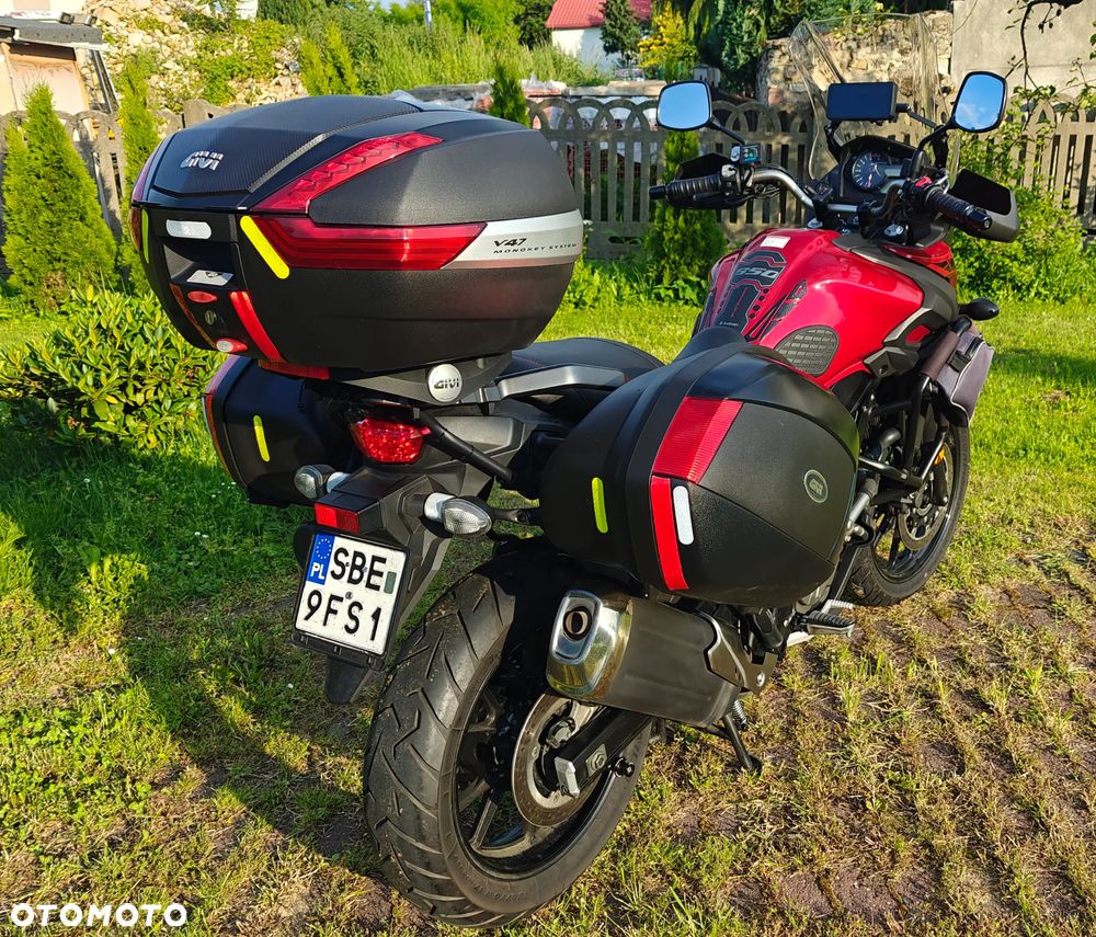 Suzuki V-STROM - 11