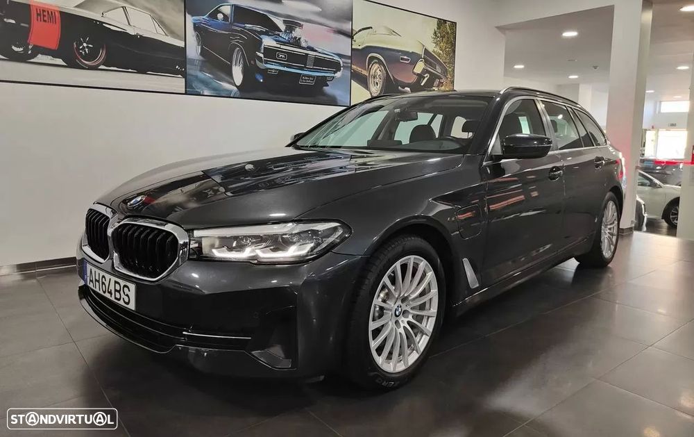 BMW 520 e Line Luxury - 1