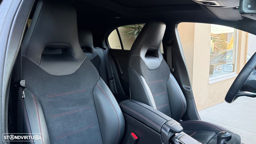 Mercedes-Benz A 180 AMG Line - 18