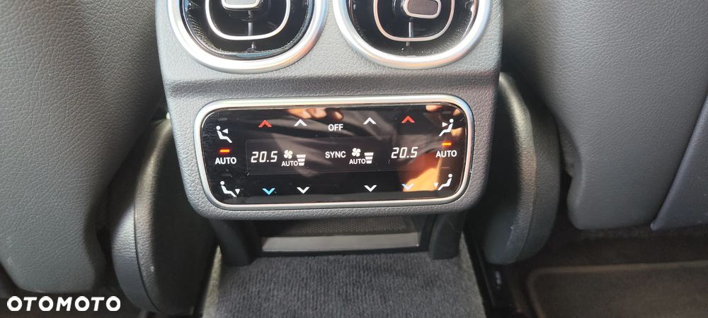 Mercedes-Benz Klasa C AMG 43 mHEV 4-Matic - 11