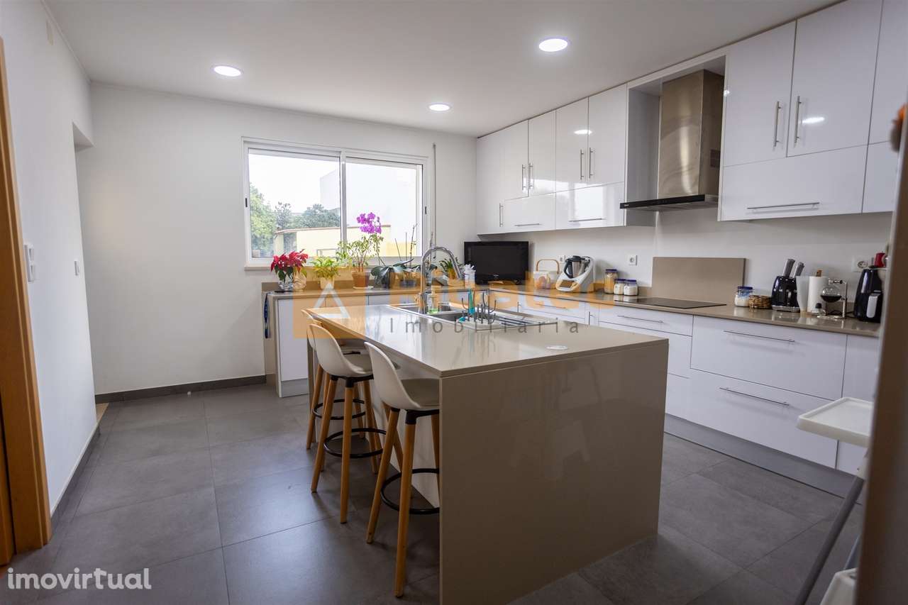 Moradia T5 em Alpiarça - Grande imagem: 2/37