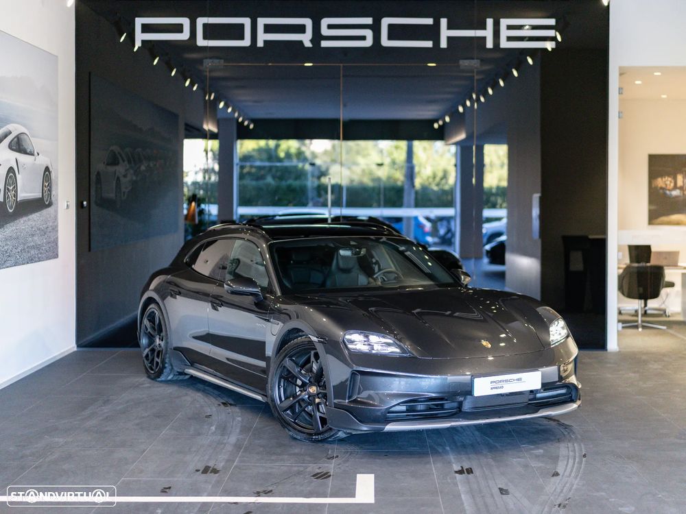 Porsche Taycan Cross Turismo 4 - 6