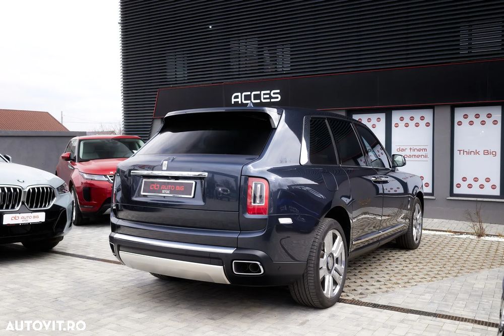 Rolls-Royce Cullinan - 7