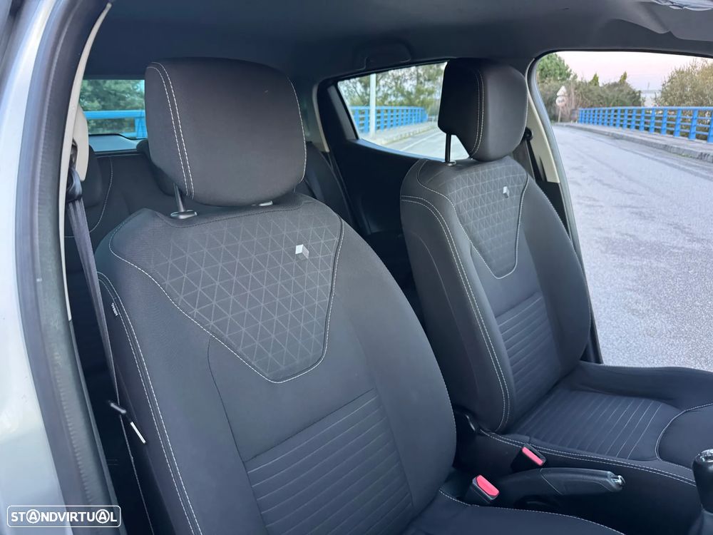 Renault Clio dCi 90 Limited - 26