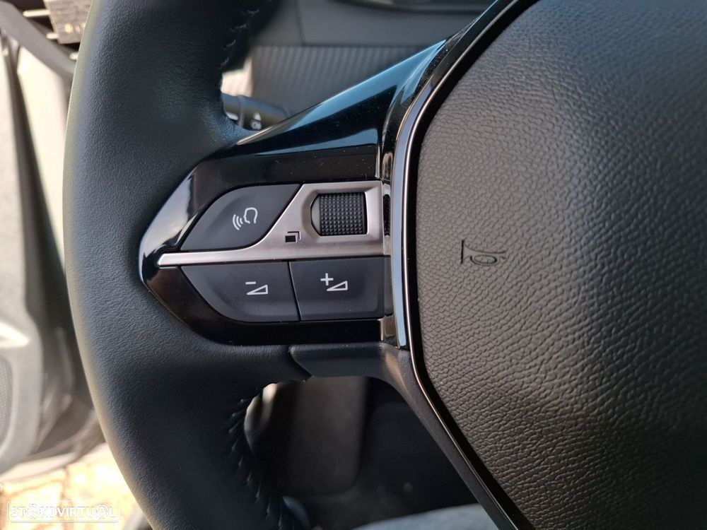 Peugeot e-208 51 kWh Allure - 15