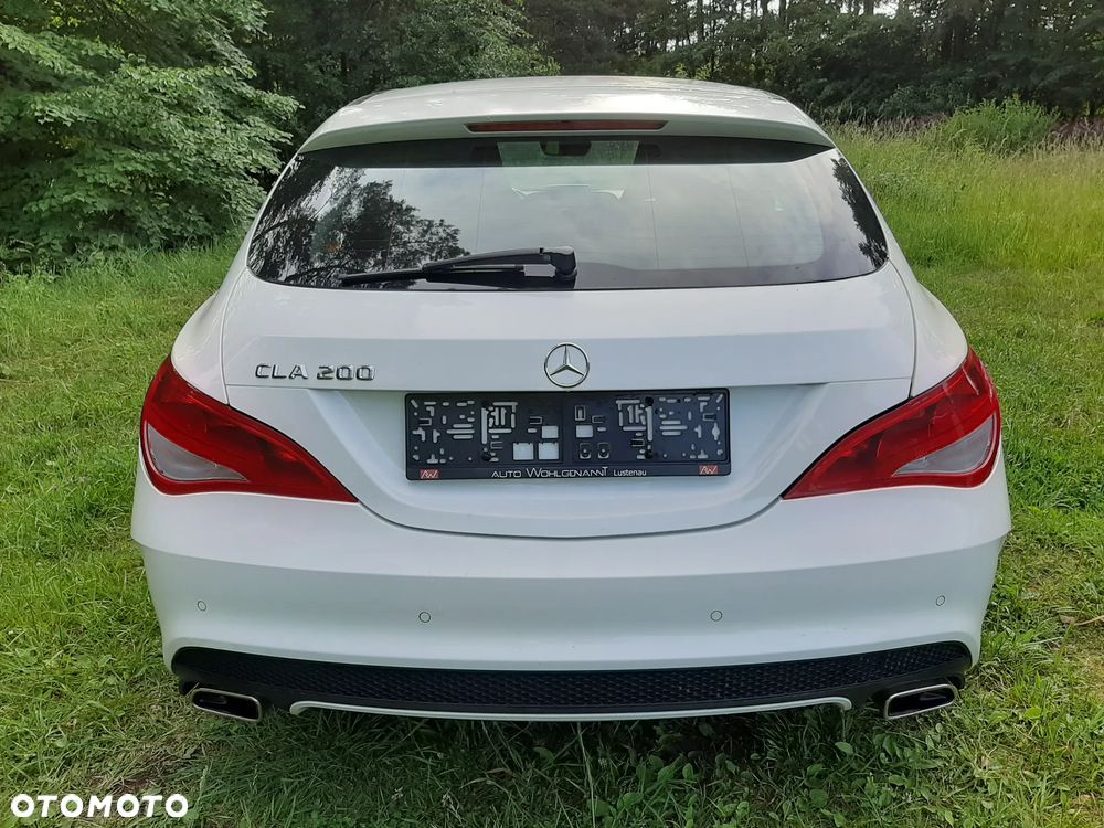 Mercedes-Benz CLA Shooting Brake 180 AMG Line - 6