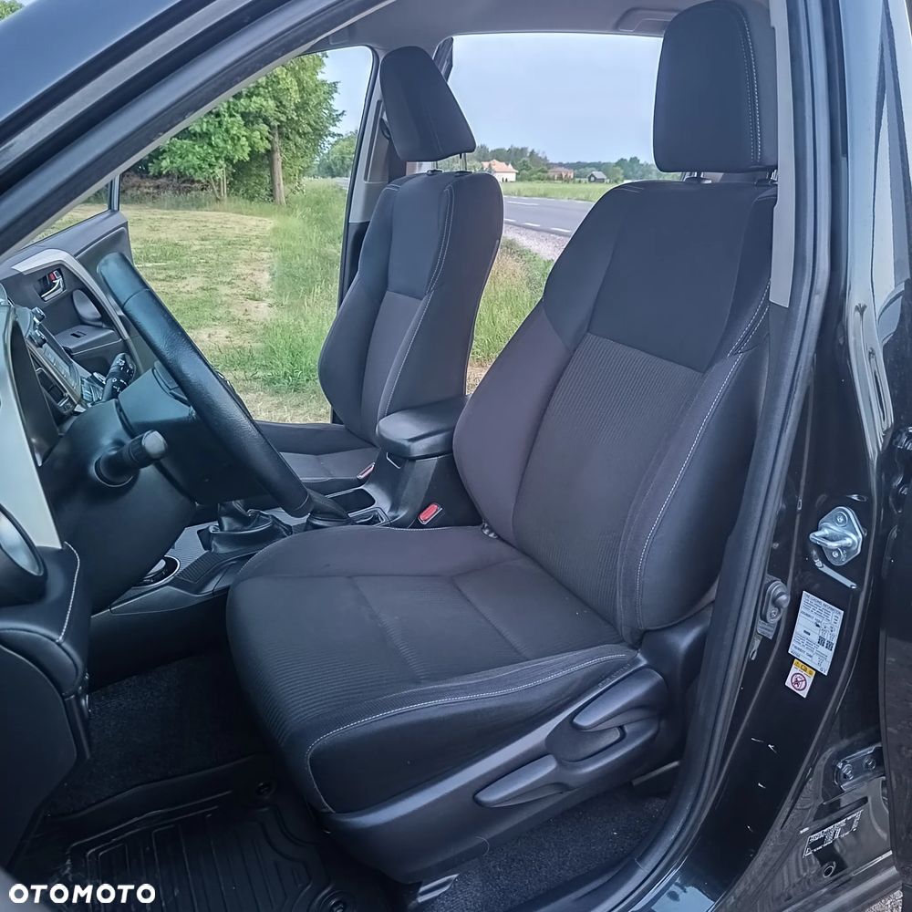 Toyota RAV4 2.0 D-4D Active - 23