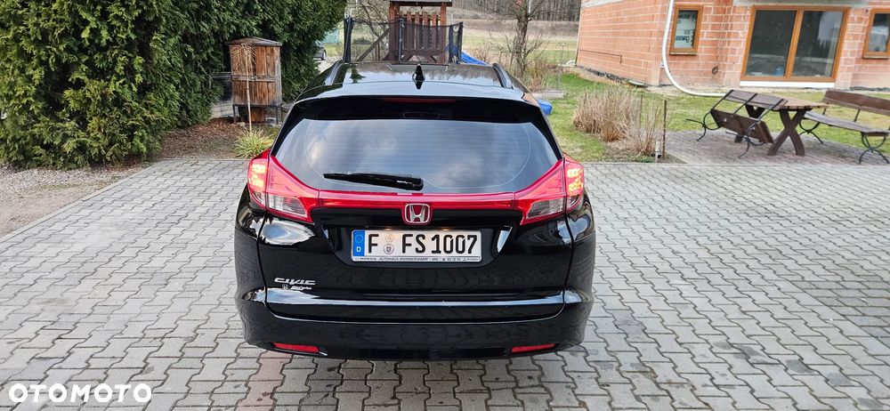 Honda Civic 1.6 i-DTEC Executive Black Edition - 9